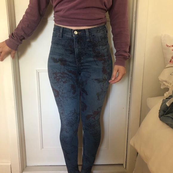 Jeans - Picture 2 of 5